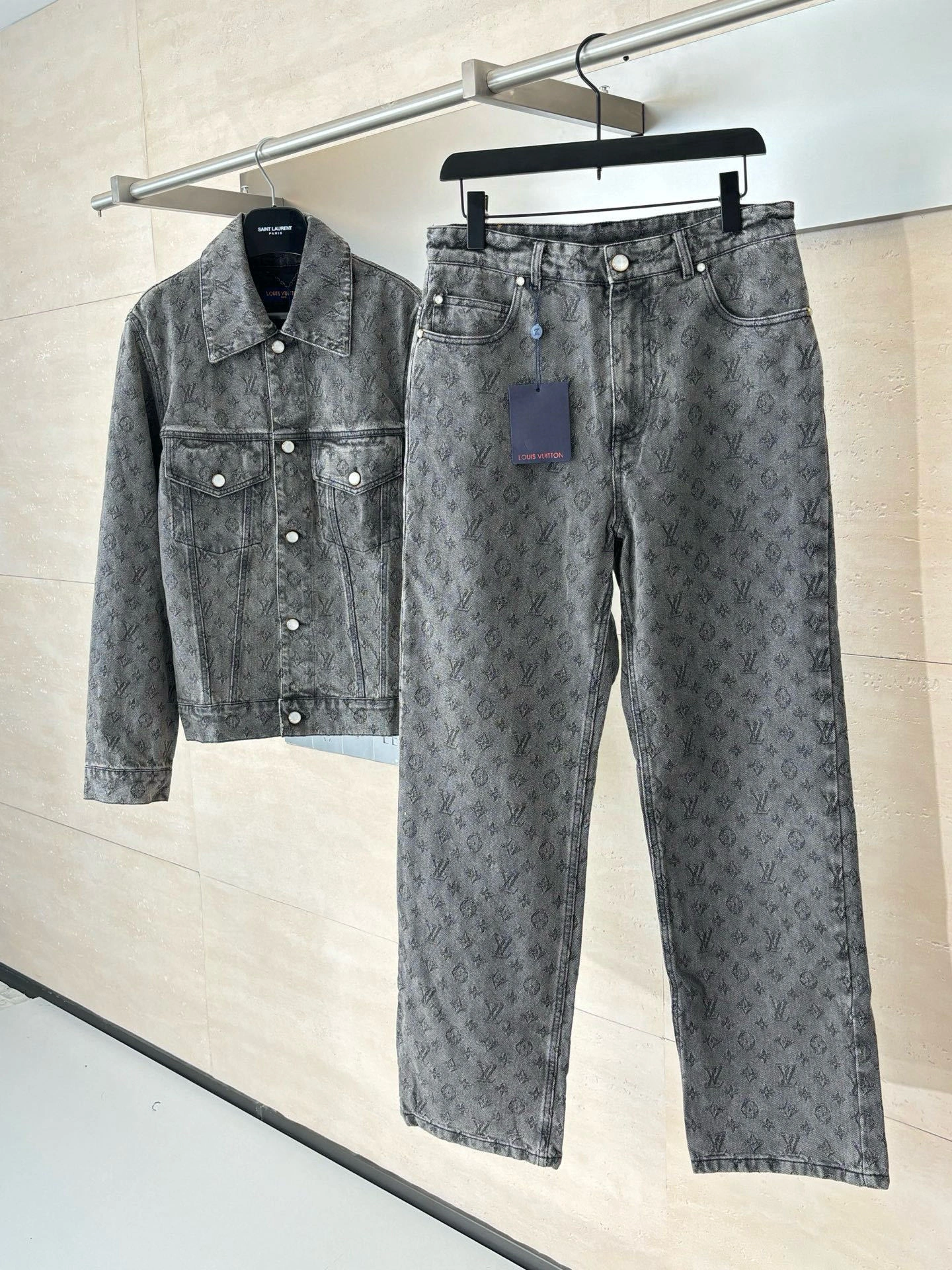 wg.luxury- 8V 2colour item:E-F363I2507-2H